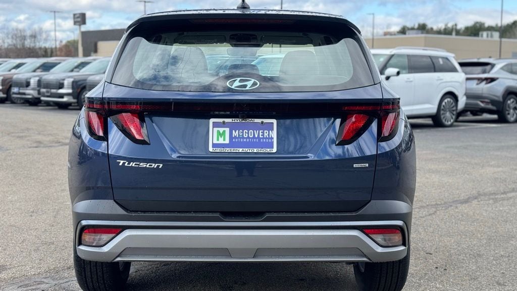 New 2026 Hyundai Tucson SE AWD SUV