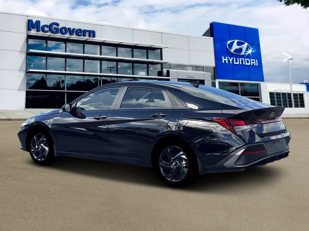 New 2026 Hyundai Elantra SEL Sport Sedan