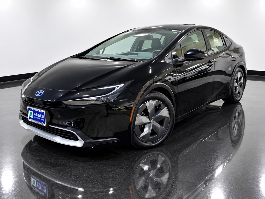 Used 2025 Toyota Prius Plug-in Hybrid SE Hatchback