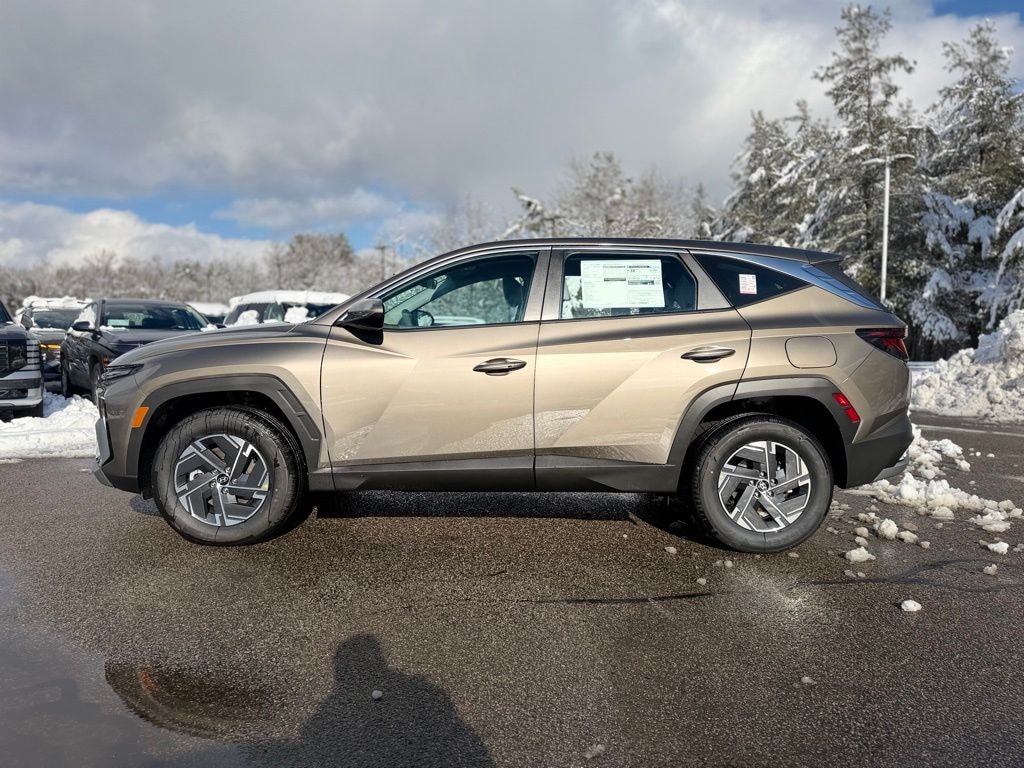 New 2026 Hyundai Tucson Hybrid Blue SUV