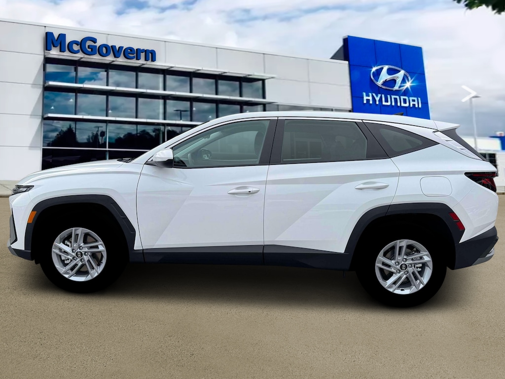 New 2026 Hyundai Tucson SE AWD SUV