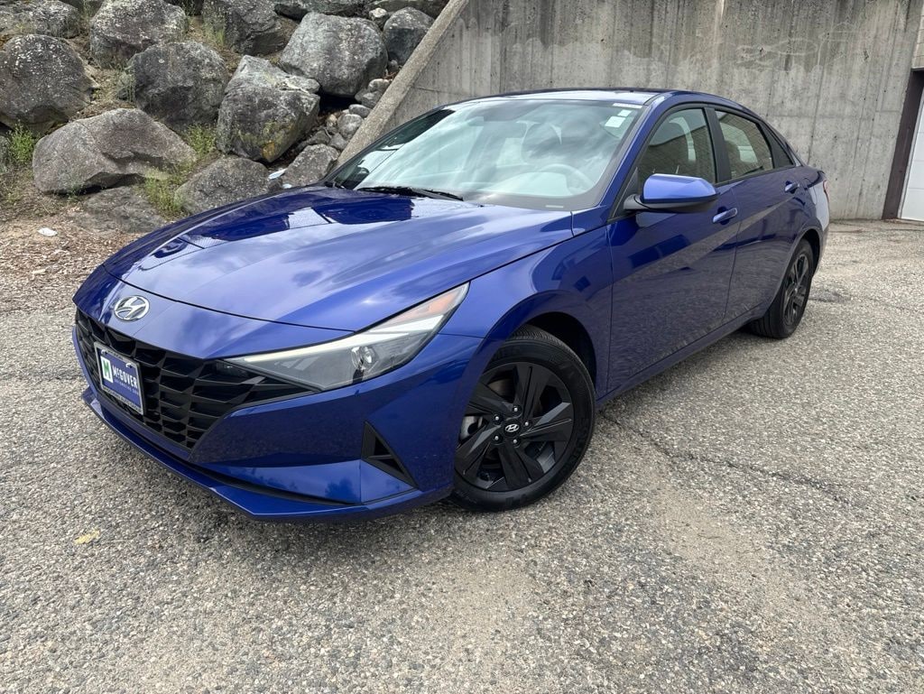 Used 2022 Hyundai Elantra SEL Sedan