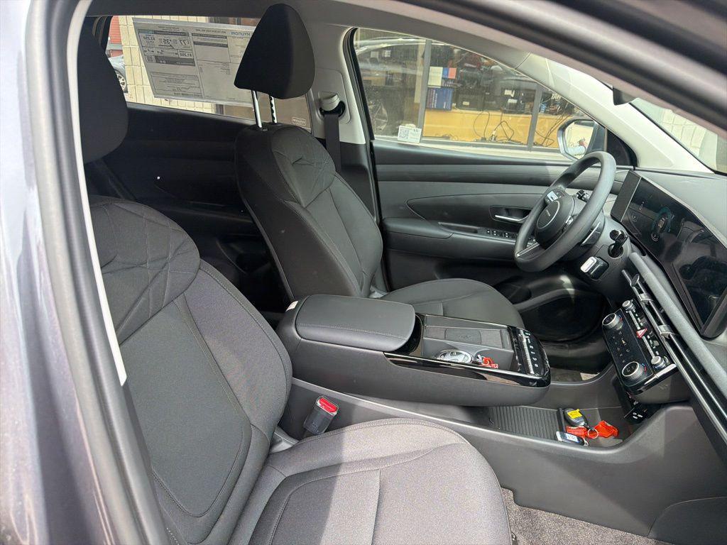 2025 Hyundai Tucson SEL - Photo 23