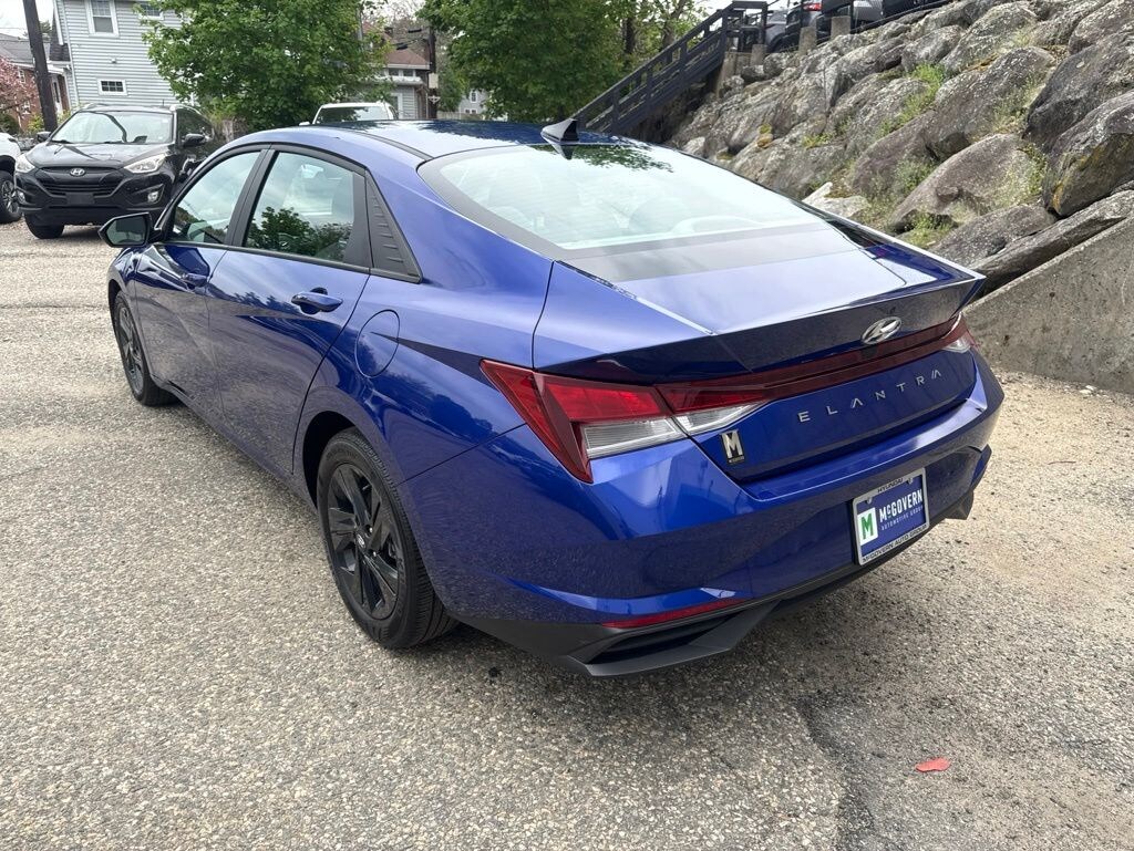 Used 2022 Hyundai Elantra SEL Sedan