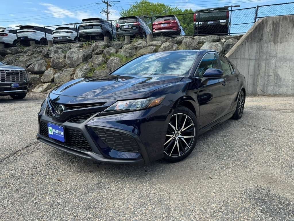 Used 2021 Toyota Camry SE Sedan