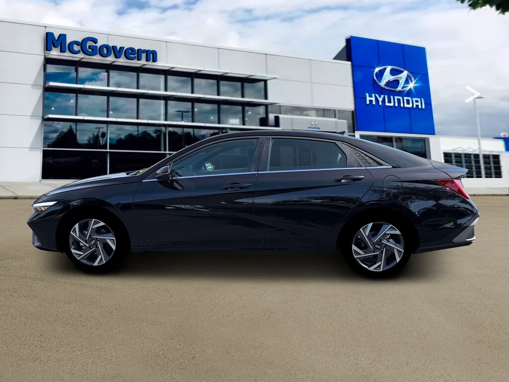 New 2026 Hyundai Elantra Hybrid Limited Sedan