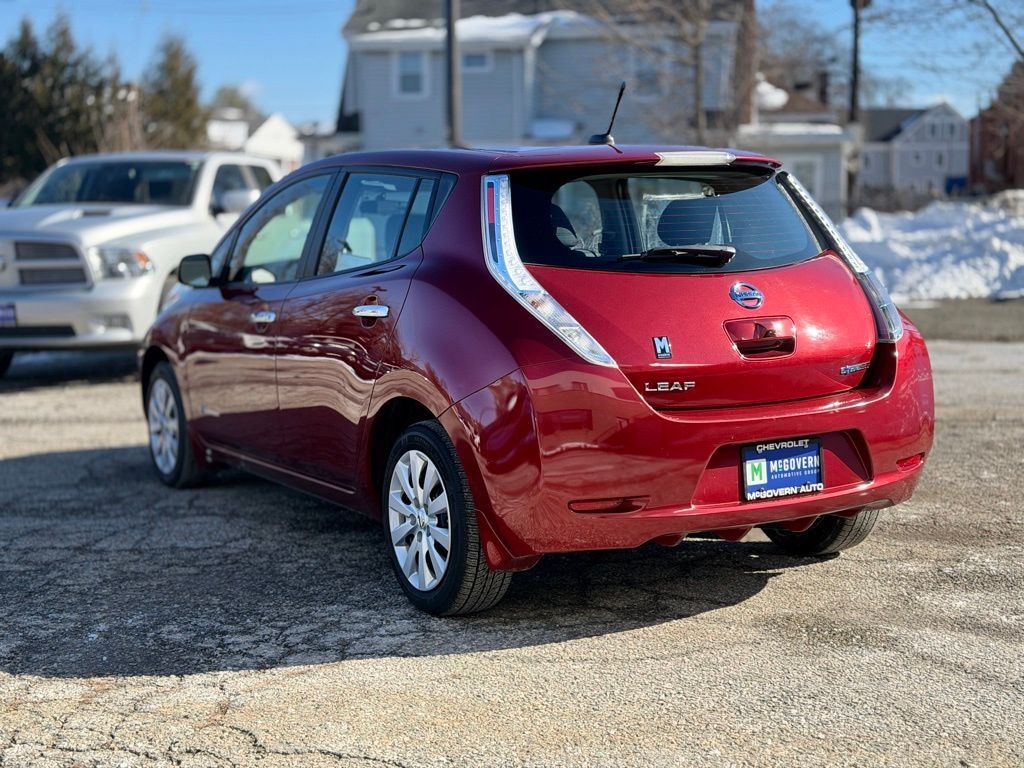 Used 2014 Nissan LEAF S Hatchback