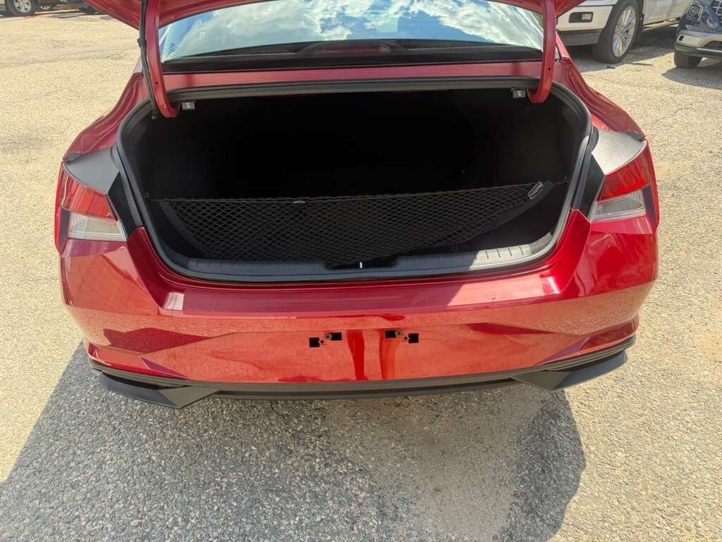 Used 2023 Hyundai Elantra SEL Sedan