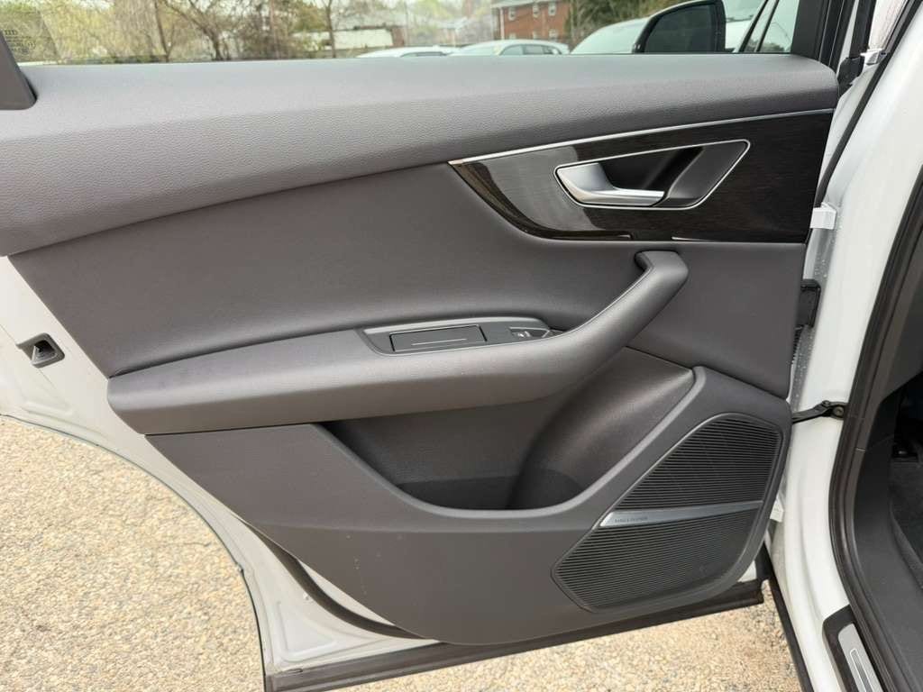 2022 Audi Q7 Premium Plus - Photo 17