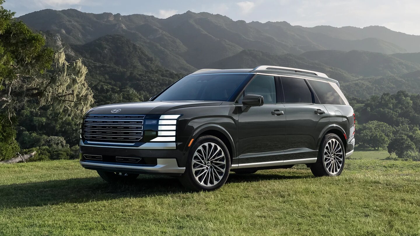 2026 Hyundai Palisade Hybrid in the mountains