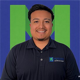 Staff member Alan Giron from ID_abe602