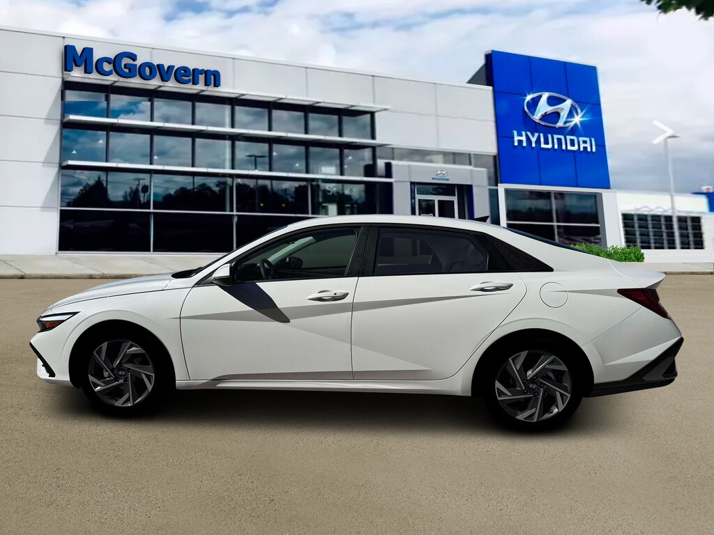New 2026 Hyundai Elantra Limited Sedan