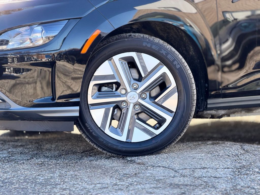 Used 2023 Hyundai Kona EV SE with VIN KM8K23AG7PU171715 for sale in Arlington, MA