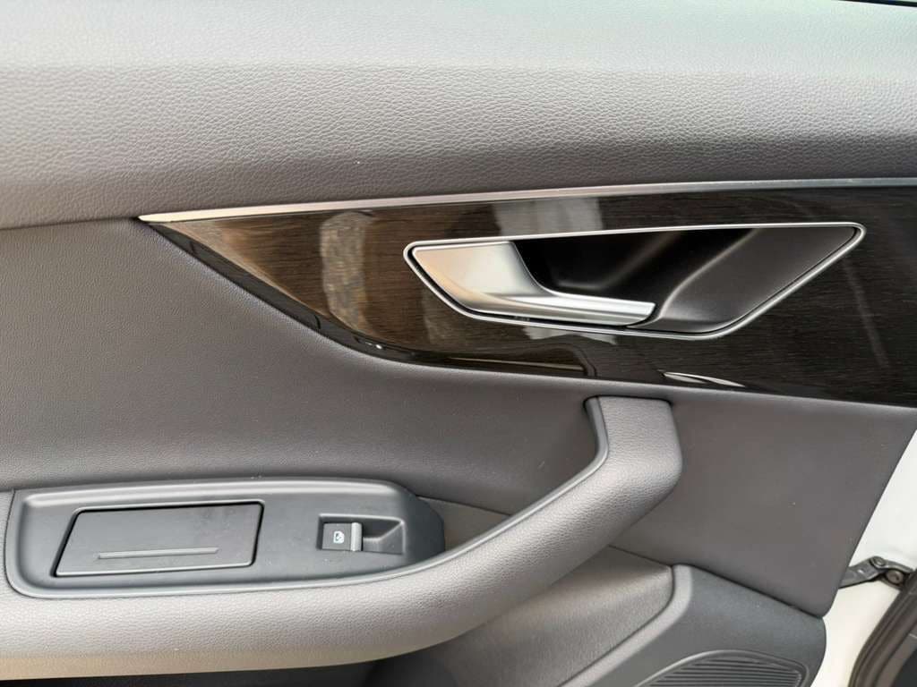 2022 Audi Q7 Premium Plus - Photo 18