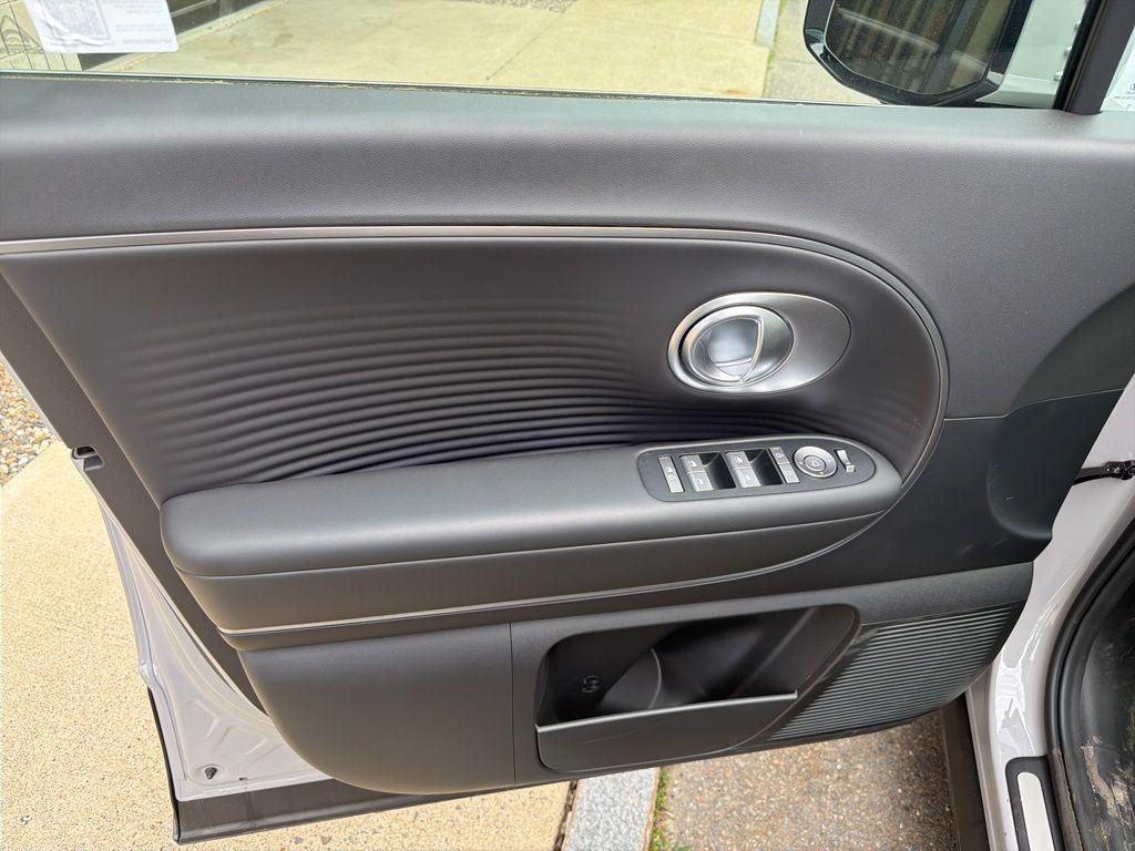 2026 Hyundai IONIQ 9 SEL - Photo 9