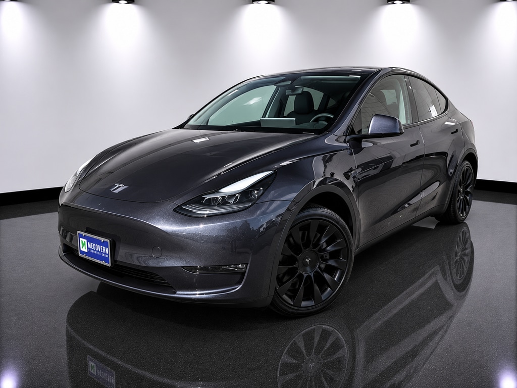 2024 Tesla Model Y Long Range Dual Motor All-Wheel Drive's photo