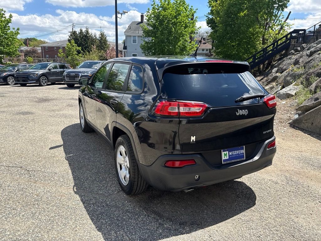 Used 2015 Jeep Cherokee Sport FWD SUV