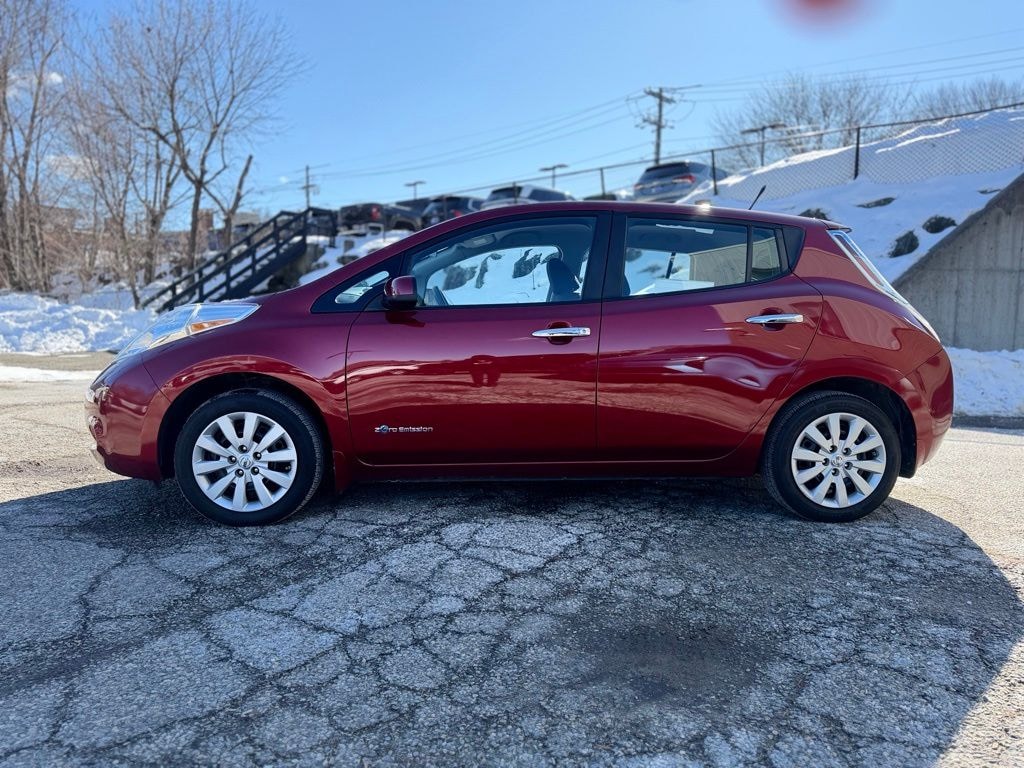Used 2014 Nissan LEAF S Hatchback