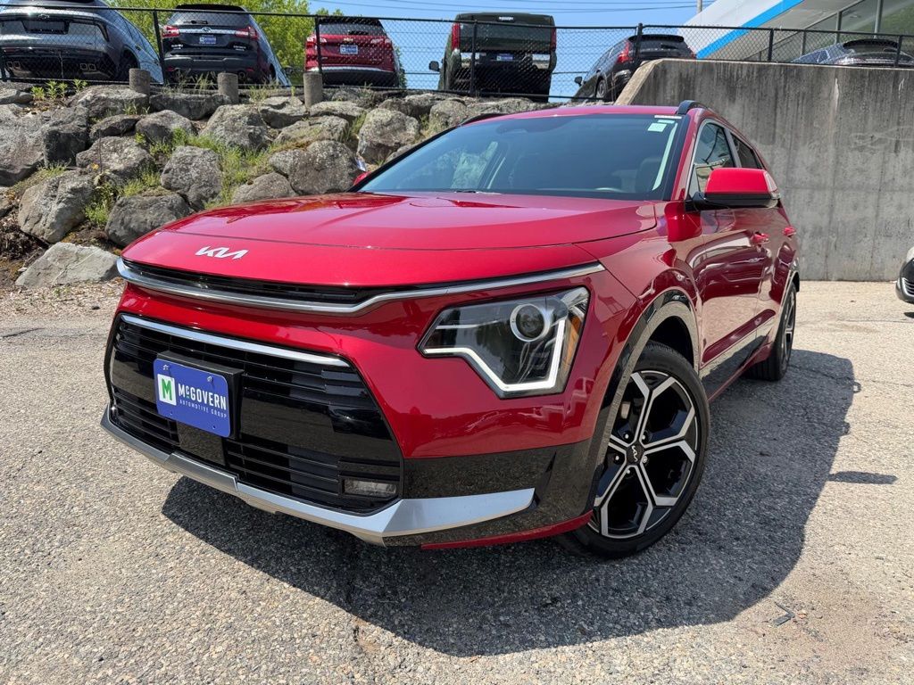 2023 Kia Niro EX Touring HEV's photo