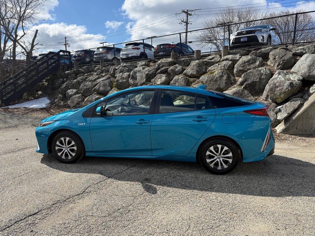 Used 2022 Toyota Prius Prime LE with VIN JTDKAMFP7N3206553 for sale in Arlington, MA