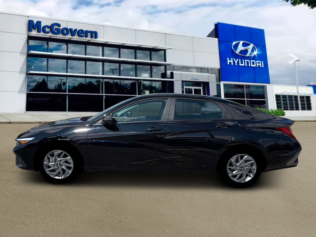 New 2026 Hyundai Elantra Hybrid Blue Sedan