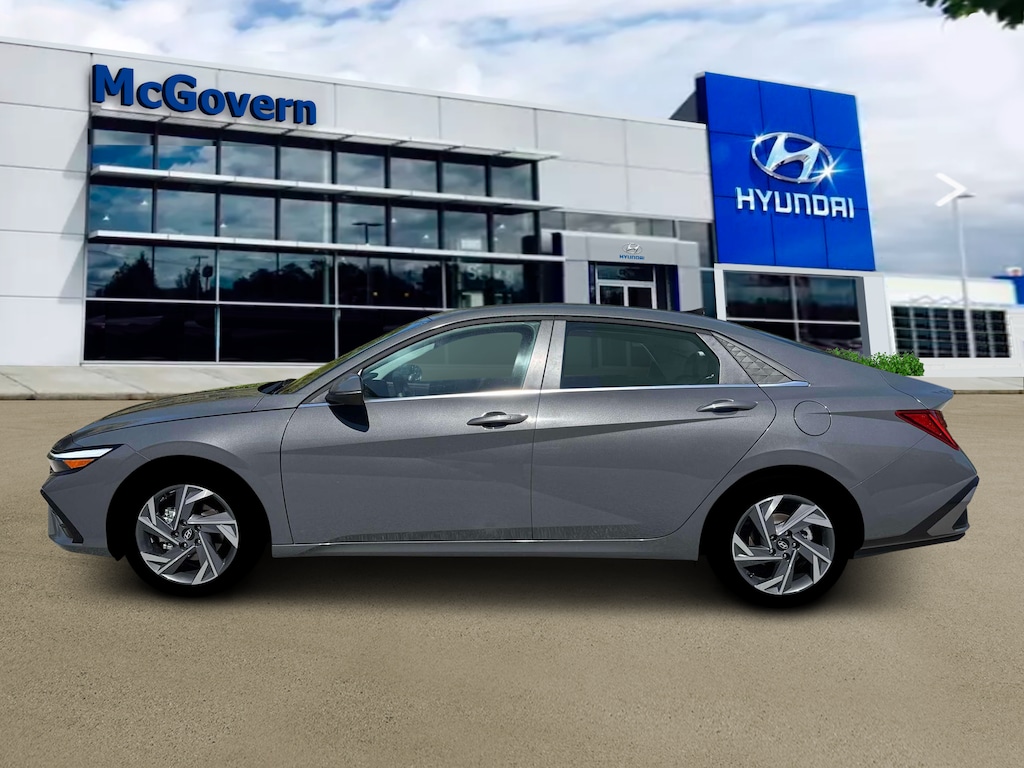 New 2026 Hyundai Elantra Limited Sedan