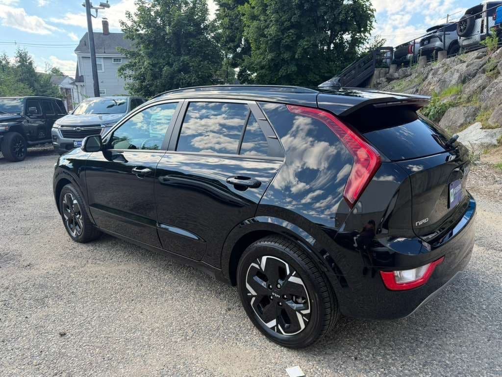 Used 2023 Kia Niro EV Wind SUV