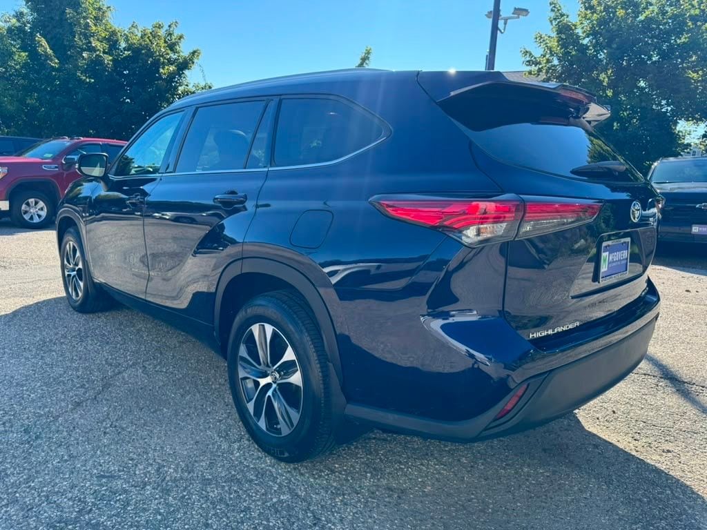 Used 2022 Toyota Highlander XLE SUV