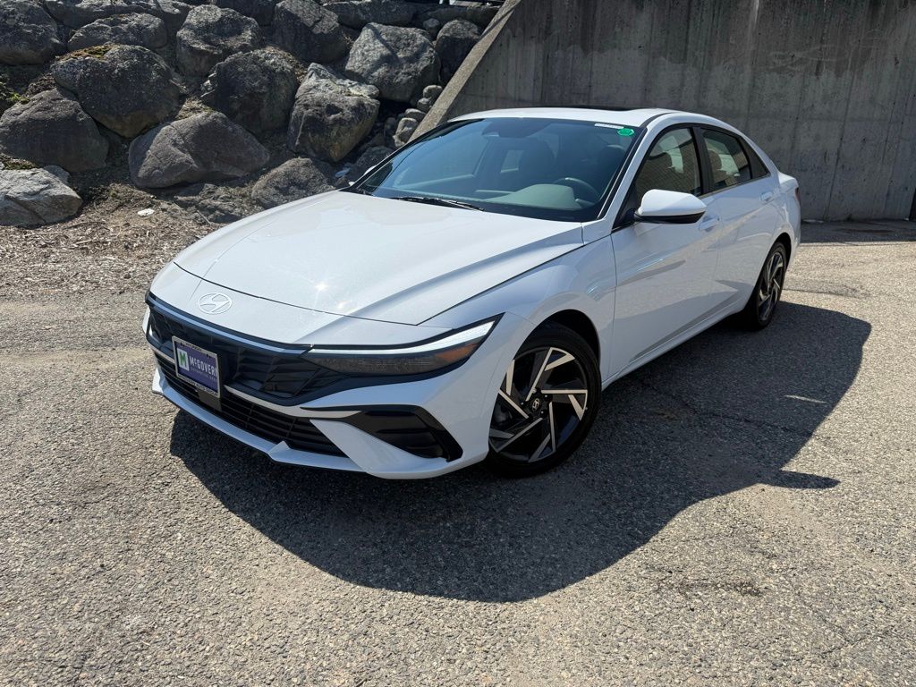 2025 Hyundai Elantra Sedan 