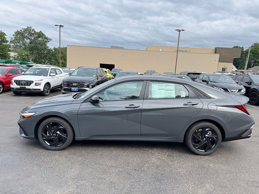 New 2026 Hyundai Elantra SEL Sport Sedan
