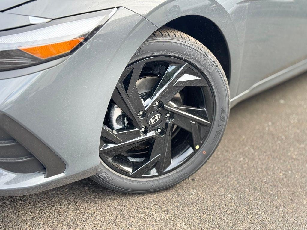 New 2026 Hyundai Elantra SEL Sport Sedan