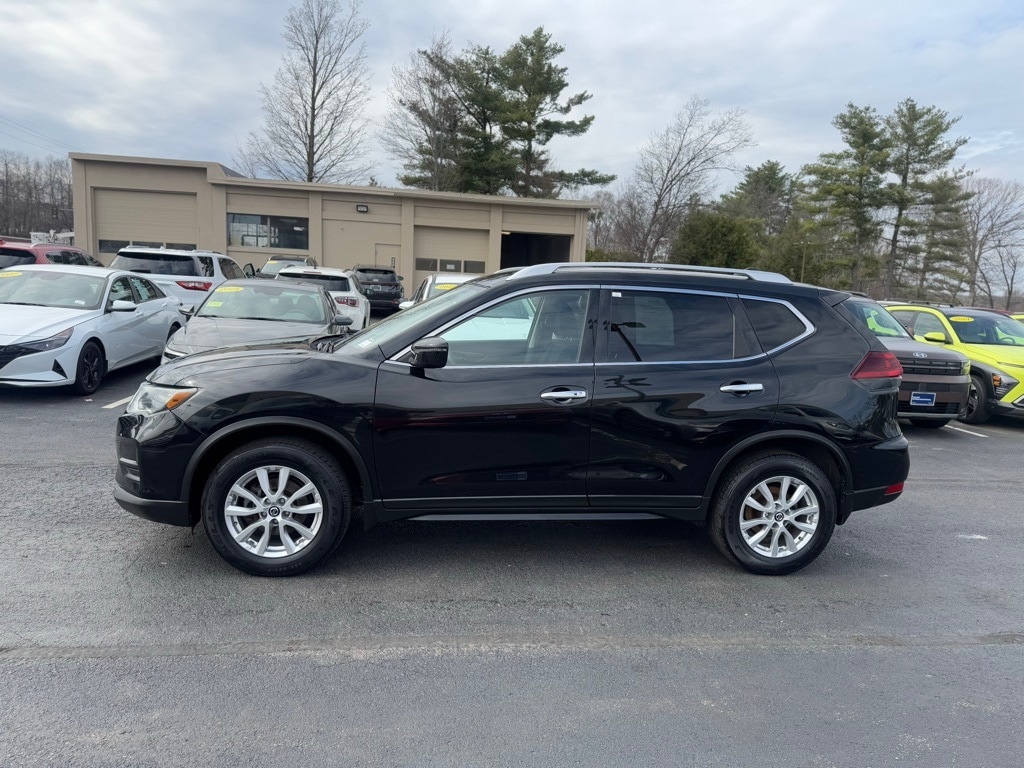 Used 2018 Nissan Rogue SV with VIN KNMAT2MV9JP598255 for sale in Leominster, MA
