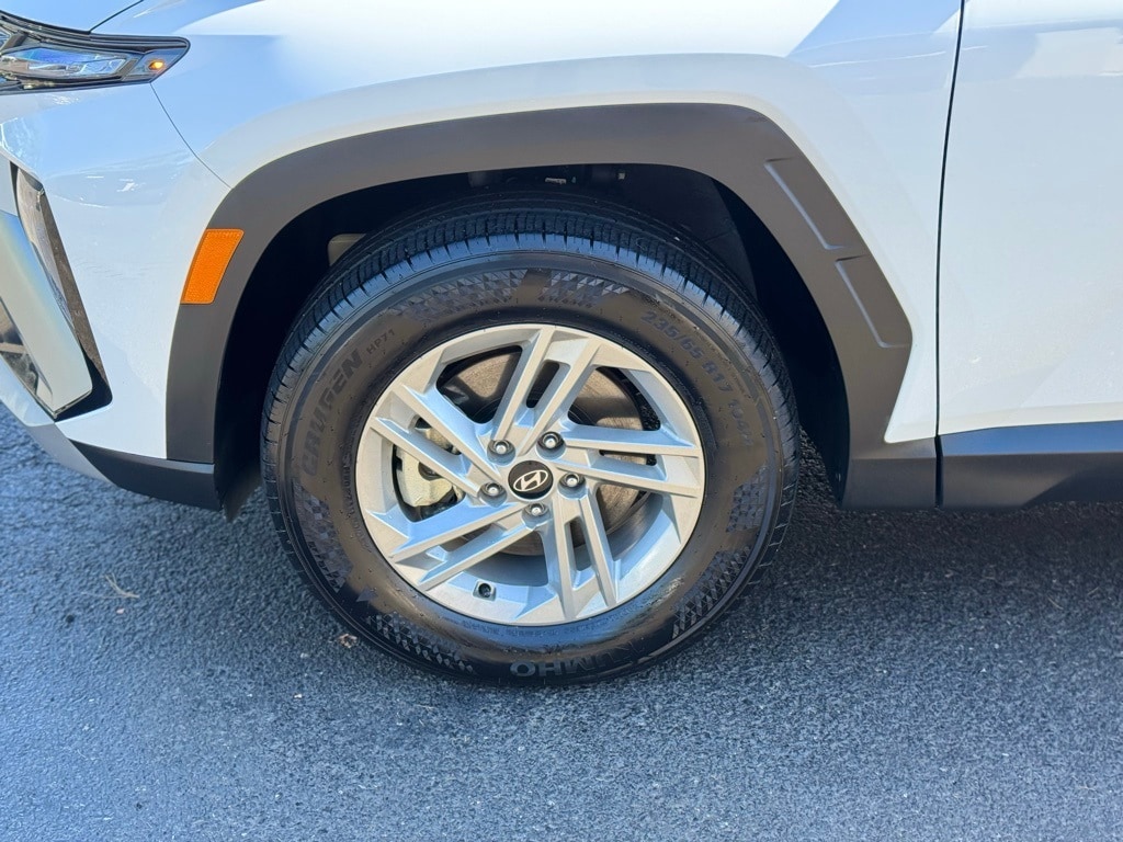 Certified 2025 Hyundai Tucson SE SUV