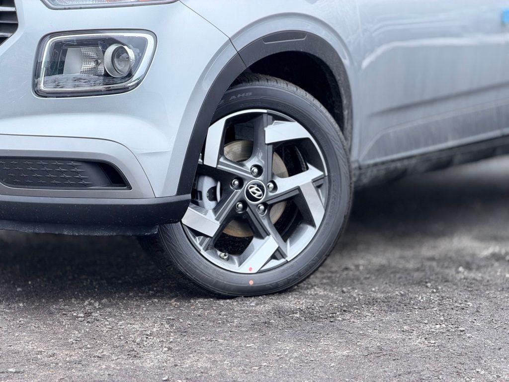 New 2026 Hyundai Venue SEL SUV