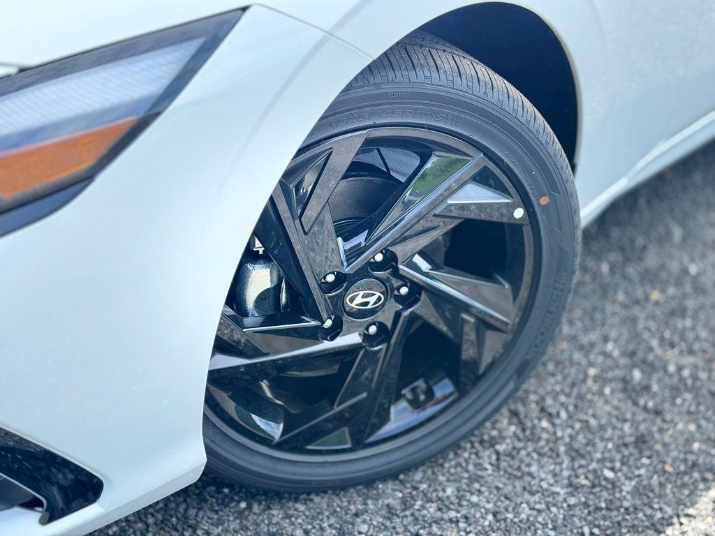 New 2026 Hyundai Elantra SEL Sport Premium Sedan