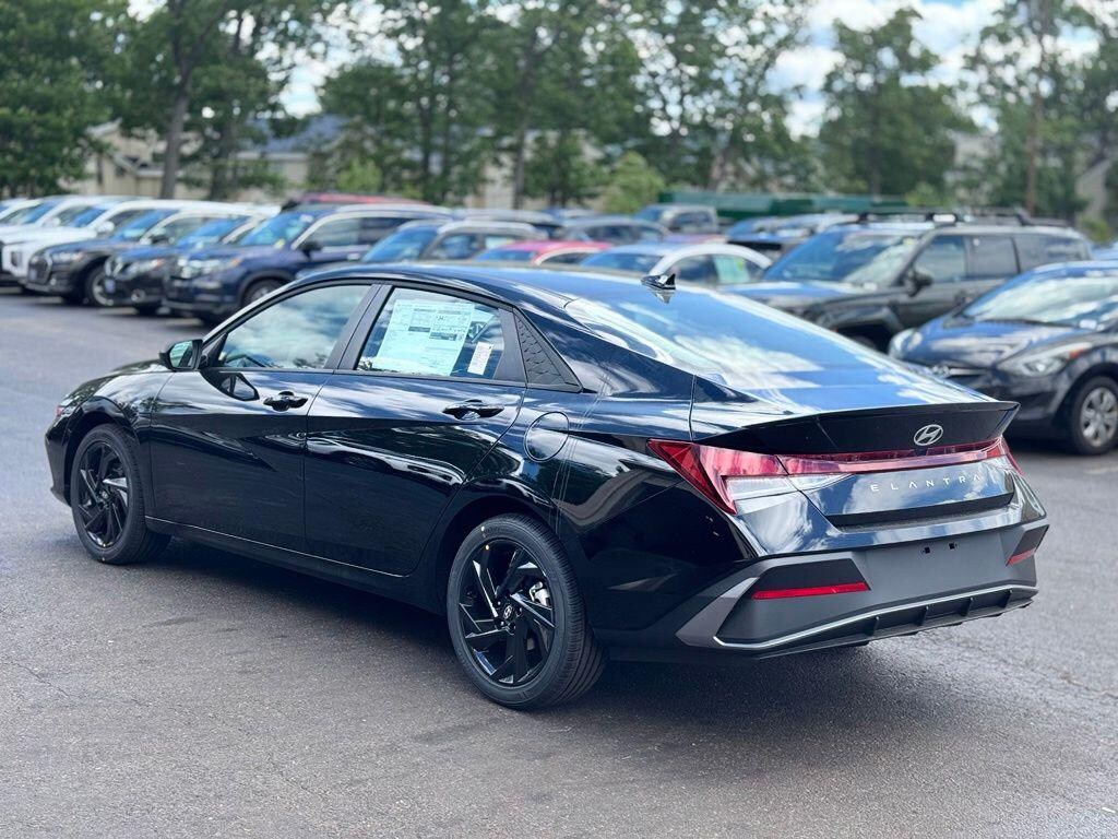 New 2026 Hyundai Elantra SEL Sport Sedan