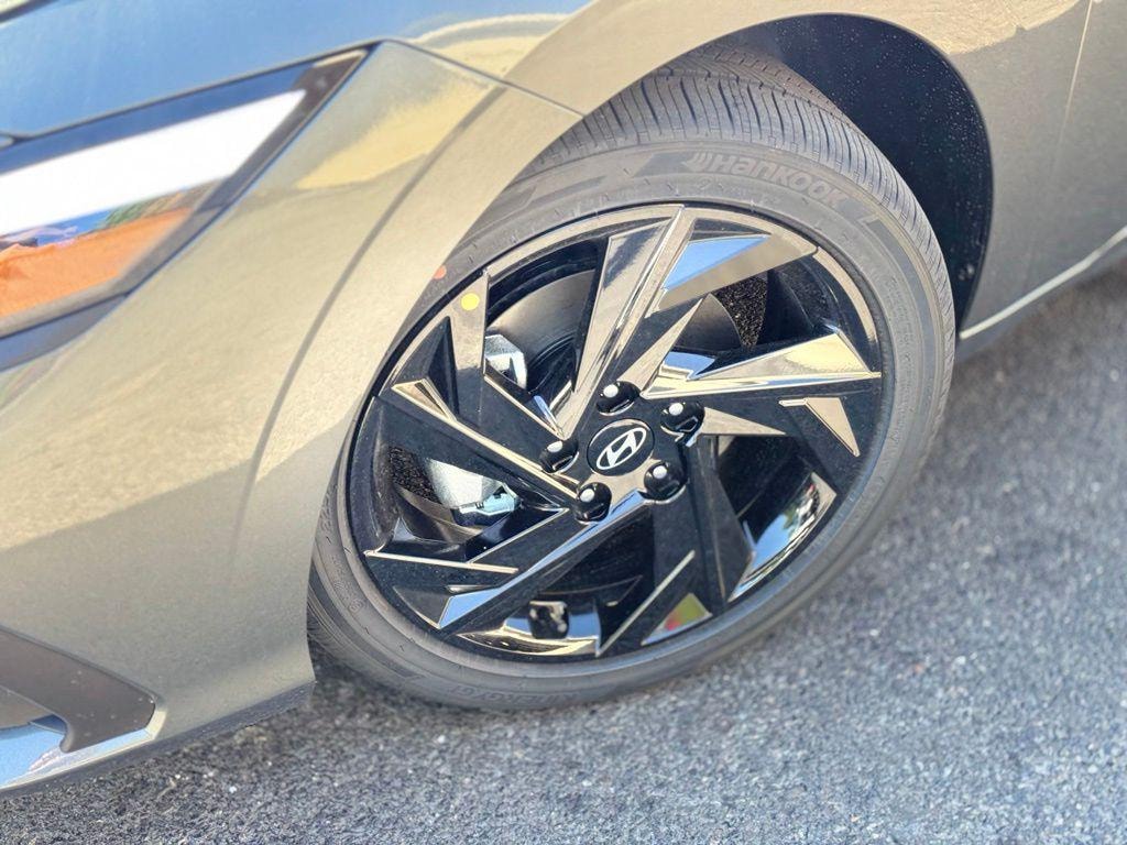 New 2026 Hyundai Elantra SEL Sport Plus Sedan