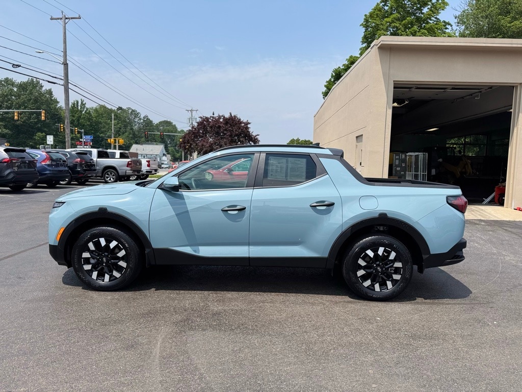 Used 2025 Hyundai Santa Cruz SEL with VIN 5NTJBDDE2SH140912 for sale in Leominster, MA