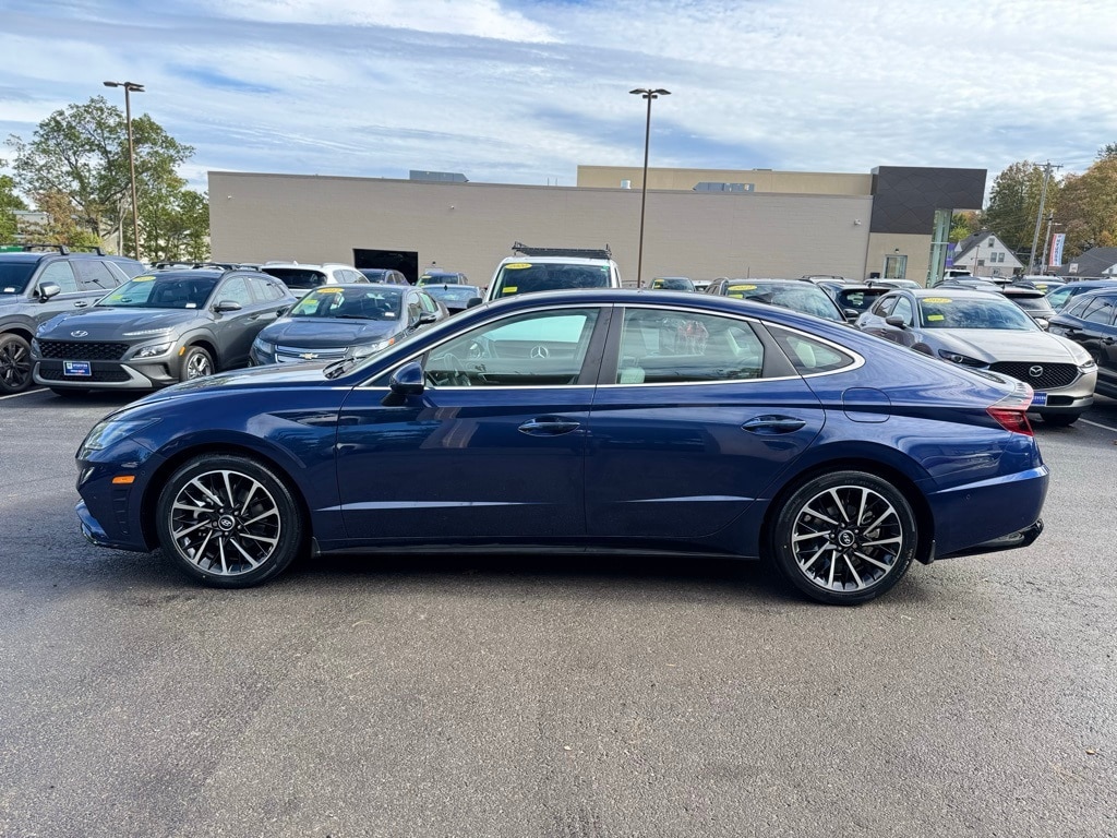 Used 2021 Hyundai Sonata Limited Sedan
