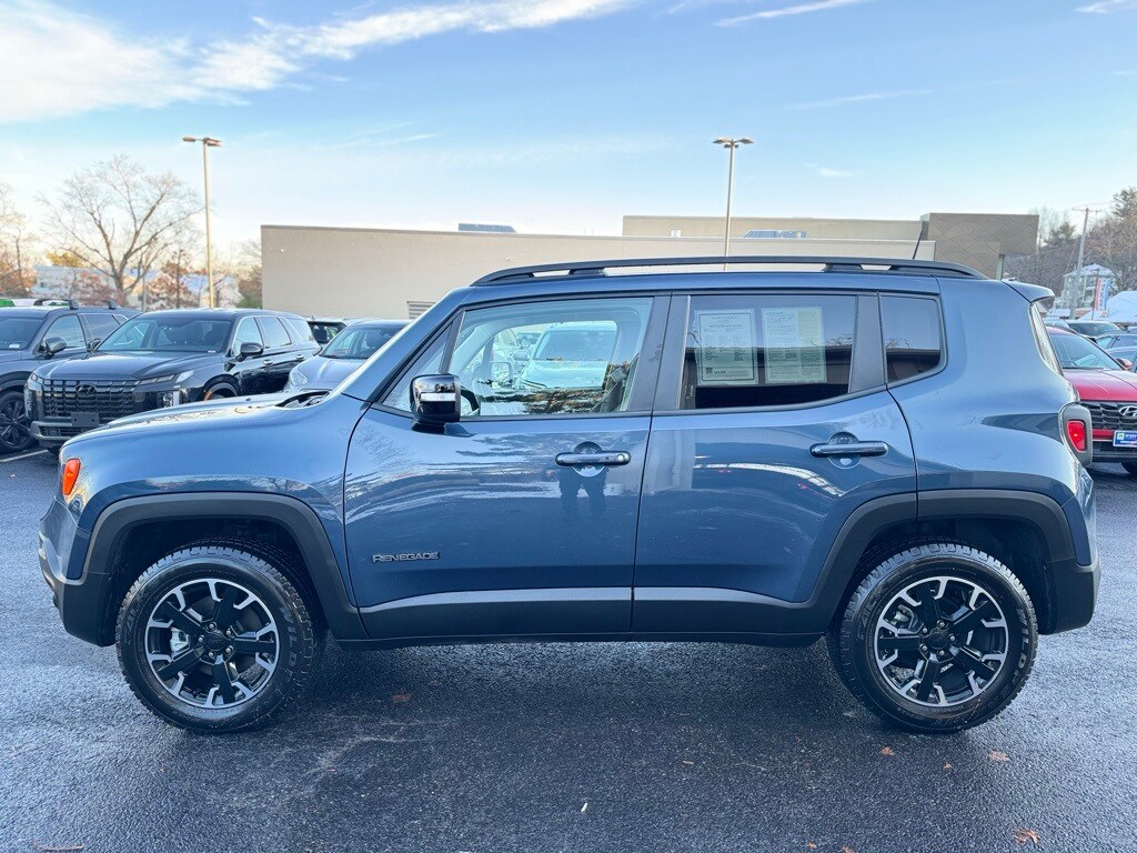 Used 2023 Jeep Renegade Latitude SUV