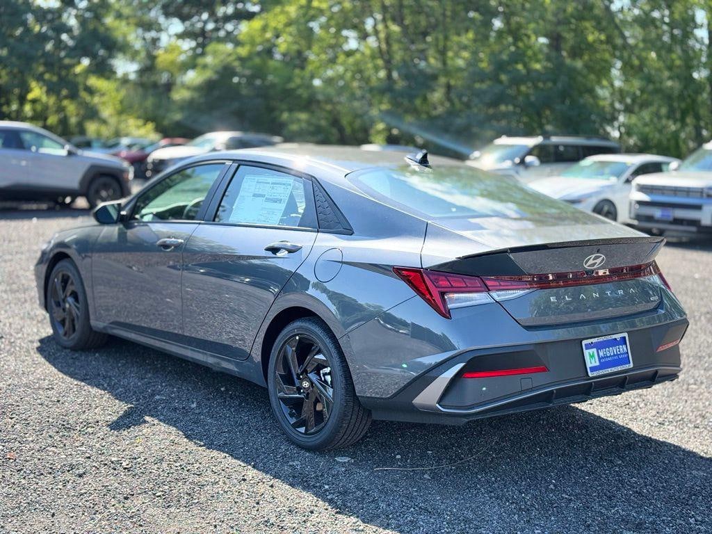 New 2026 Hyundai Elantra Hybrid SEL Sport Sedan