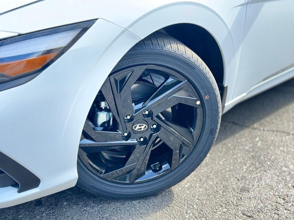 New 2026 Hyundai Elantra SEL Sport Sedan