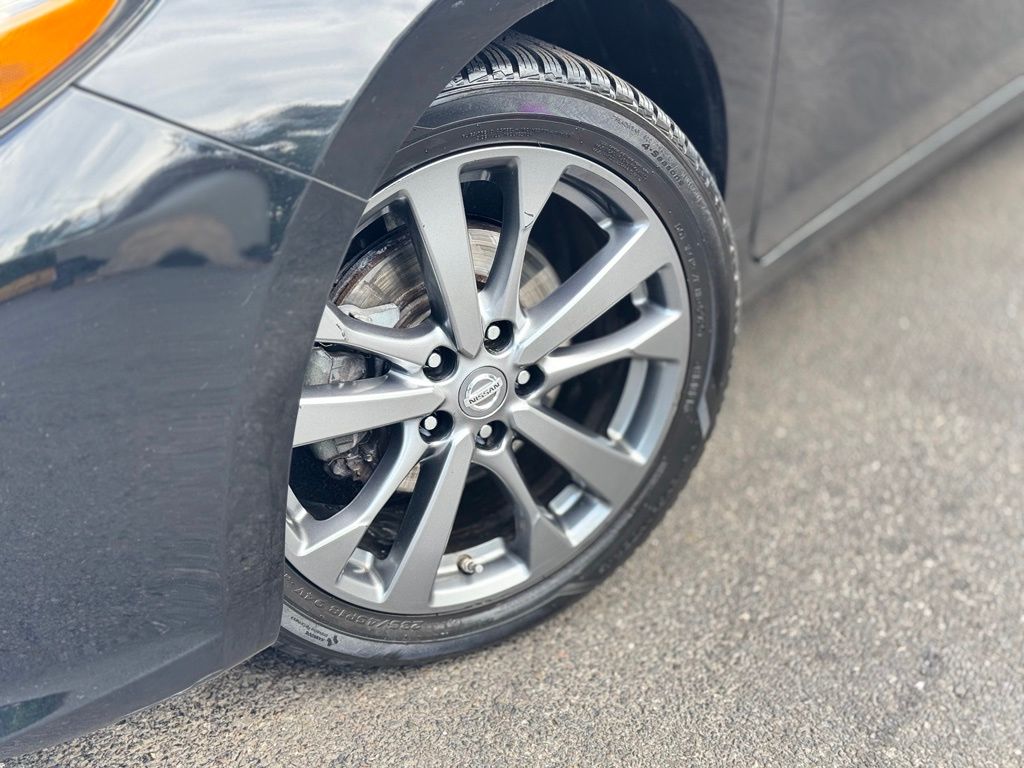 Used 2018 Nissan Altima SR with VIN 1N4AL3APXJC475735 for sale in Leominster, MA