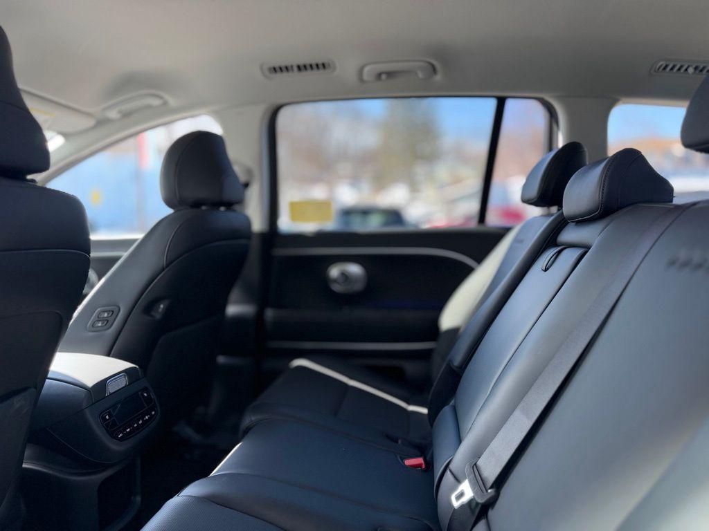 2026 Hyundai IONIQ 9 SEL - Photo 18