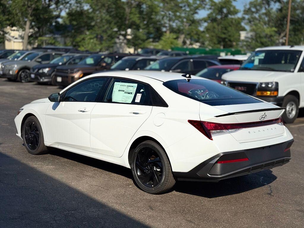 New 2026 Hyundai Elantra SEL Sport Sedan