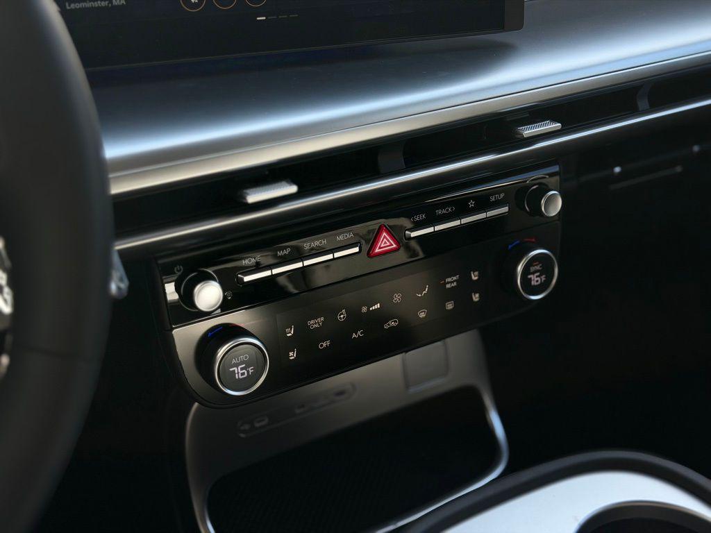 2026 Hyundai IONIQ 9 SEL - Photo 16