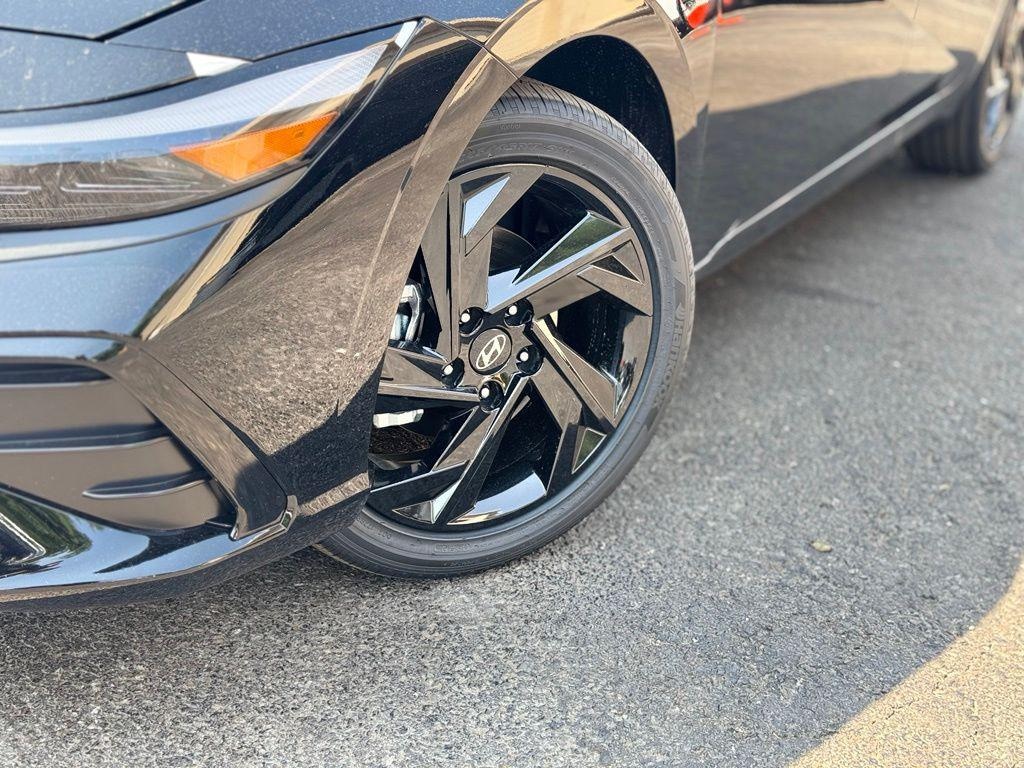 New 2026 Hyundai Elantra SEL Sport Premium Sedan