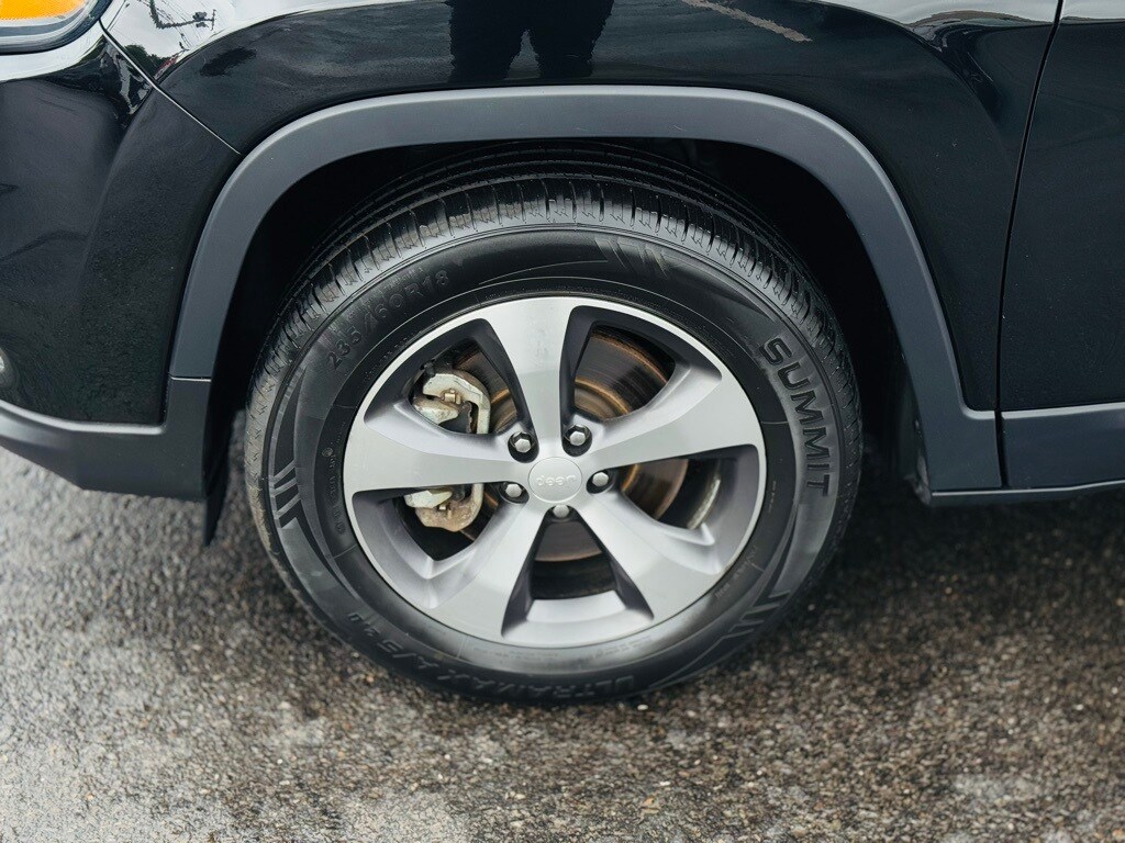 2022 Jeep Cherokee Limited photo 2