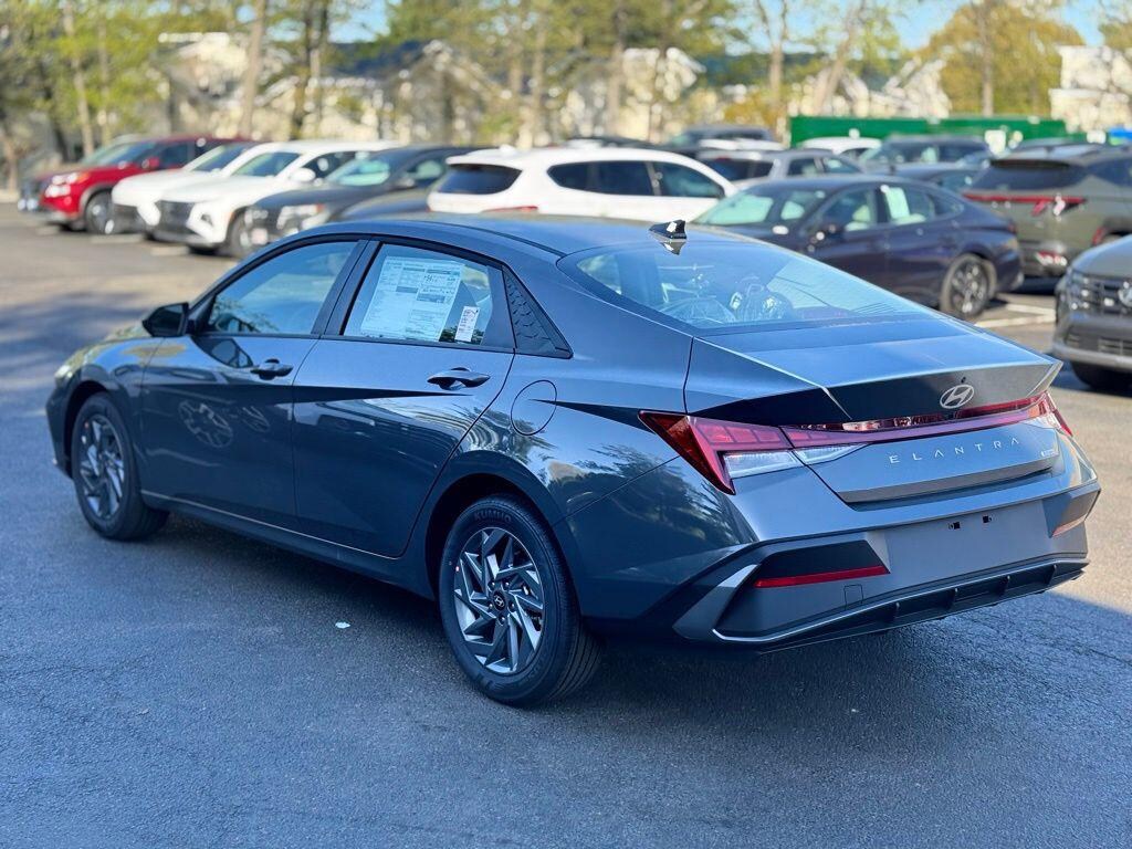 New 2026 Hyundai Elantra Hybrid Blue Sedan