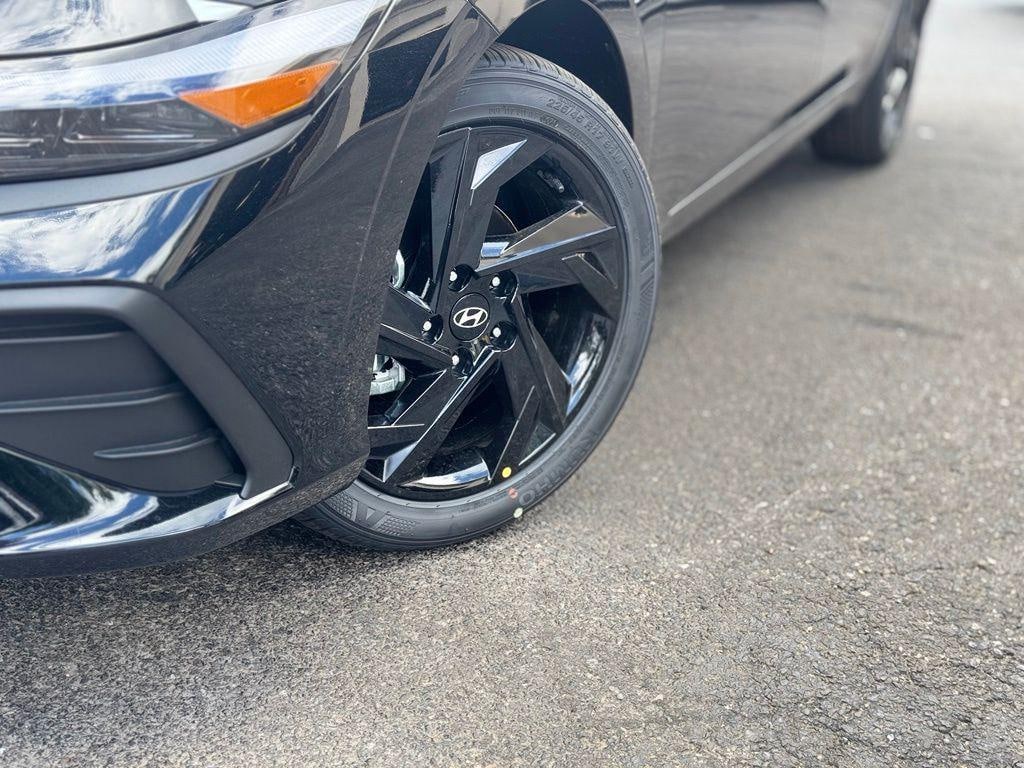 New 2026 Hyundai Elantra SEL Sport Sedan